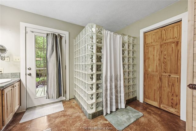 1209 Deer Crossing Court, Bryan, TX 77807
