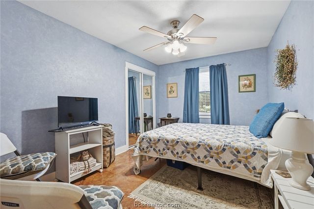 1209 Deer Crossing Court, Bryan, TX 77807