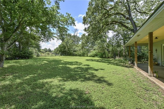1209 Deer Crossing Court, Bryan, TX 77807