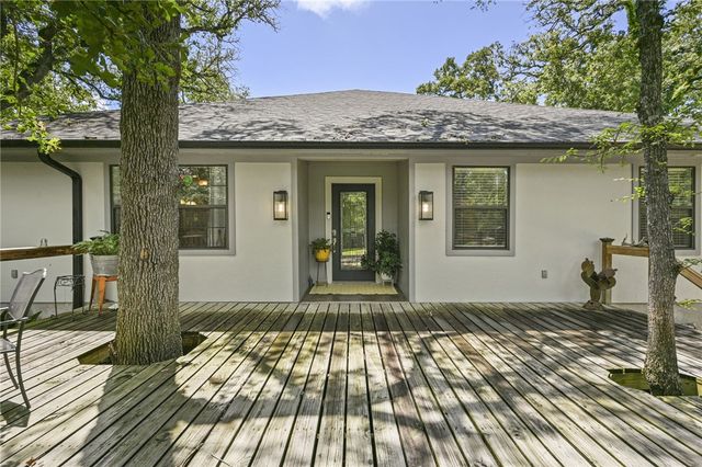 1209 Deer Crossing Court, Bryan, TX 77807