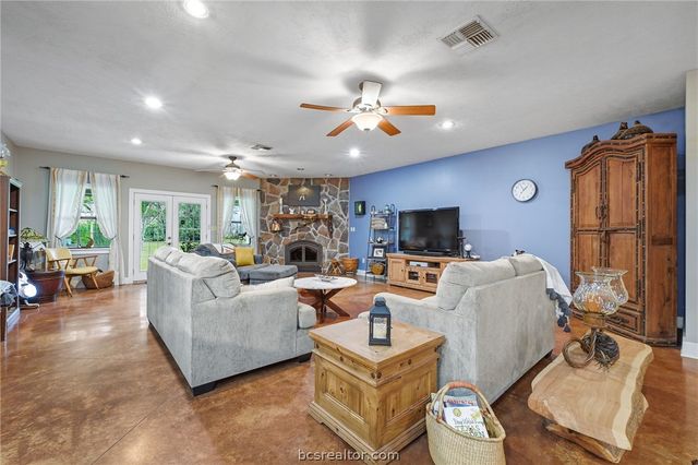 1209 Deer Crossing Court, Bryan, TX 77807