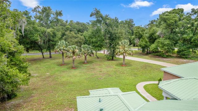 1908 S FARM ROAD, Deland, FL 32720
