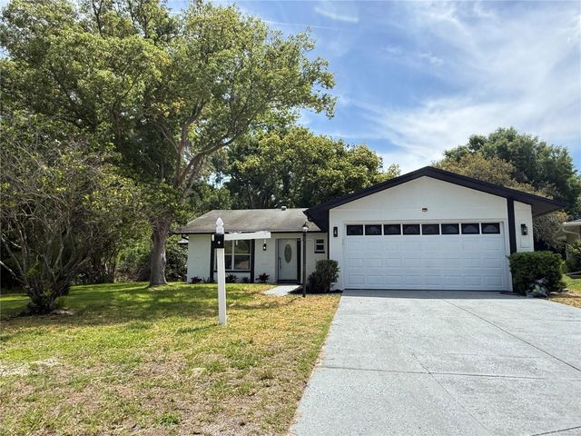 10501 HARDWOOD COURT, Port Richey, FL 34668
