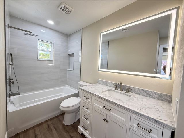 10501 HARDWOOD COURT, Port Richey, FL 34668