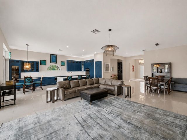 21833 SW Tivolo Way, Port St. Lucie, FL 34986