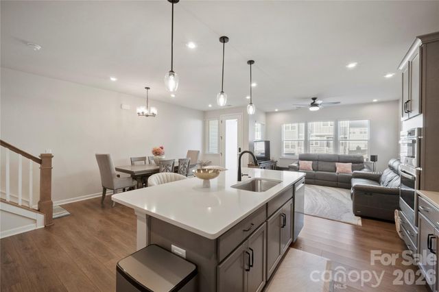 131 Berkeley Avenue A, Mooresville, NC 28117