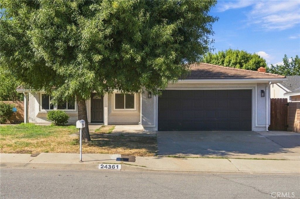 24361 Wabuska, Newhall, CA 91321 — exterior