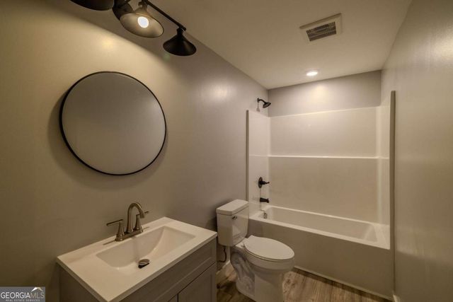 107 Lake Top Lane, Ellijay, GA 30540