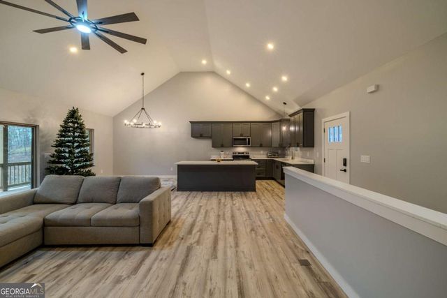 107 Lake Top Lane, Ellijay, GA 30540