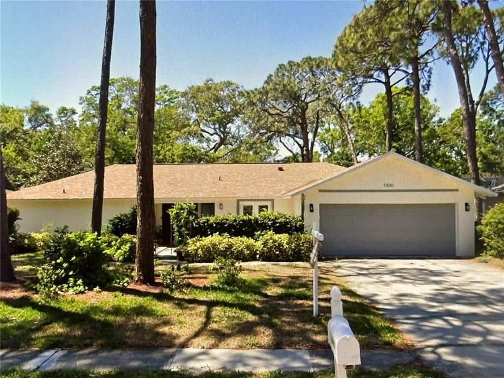 7490 PINE VALLEY LANE, Seminole, FL 33776
