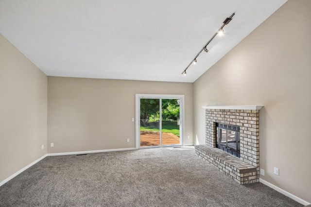 19290 Euclid Court, Farmington, MN 55024