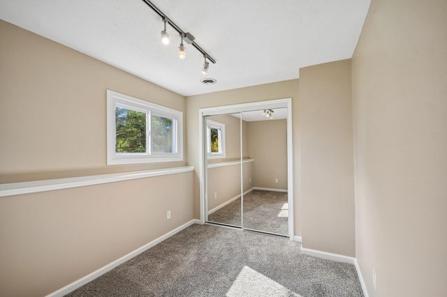 19290 Euclid Court, Farmington, MN 55024