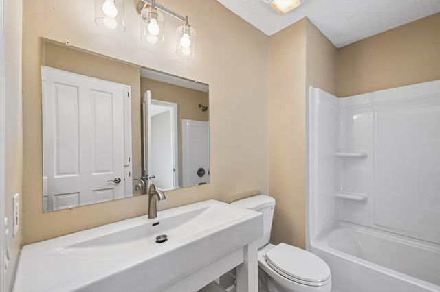 19290 Euclid Court, Farmington, MN 55024
