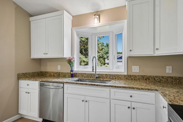 19290 Euclid Court, Farmington, MN 55024