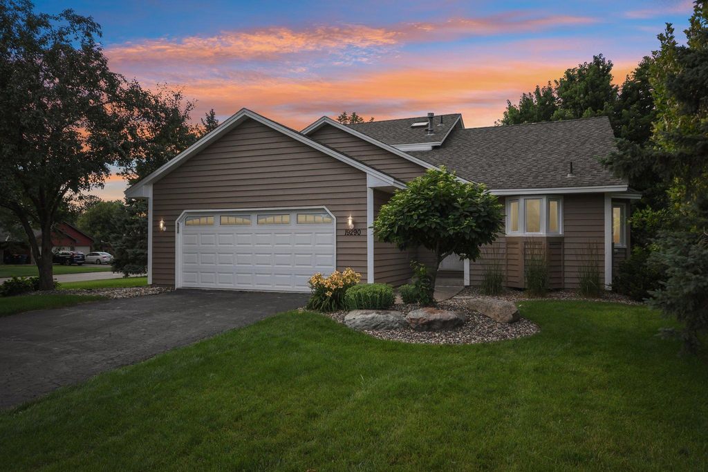 19290 Euclid Court, Farmington, MN 55024