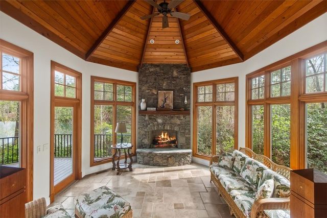134 Teaberry Lane, Sunset, SC 29685
