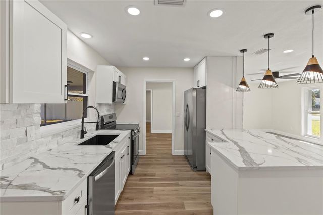 2186 WATERSIDE DRIVE, Clearwater, FL 33764