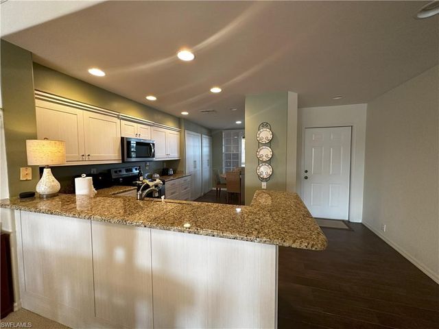 9100 Southmont CV 206, Fort Myers, FL 33908