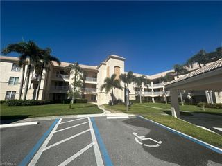 9100 Southmont CV 206, Fort Myers, FL 33908