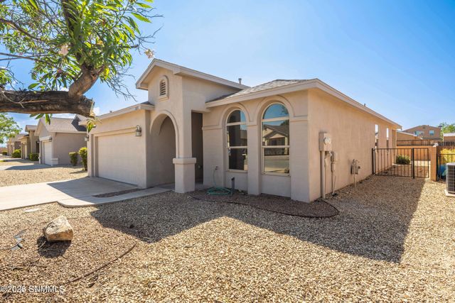 2831 La Union Court, Las Cruces, NM 88007