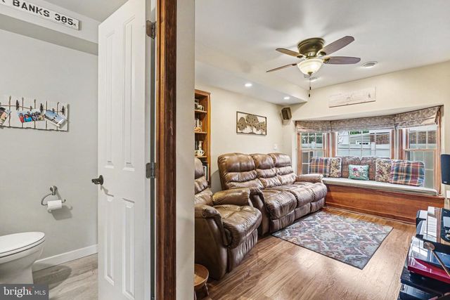 1707 LINCOLN DR, Camp Hill, PA 17011