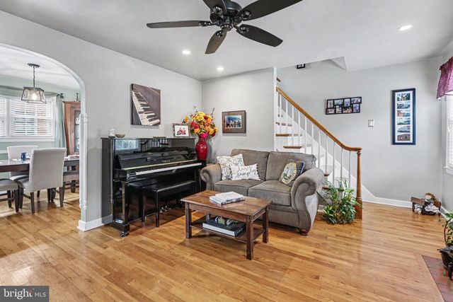 1707 LINCOLN DR, Camp Hill, PA 17011