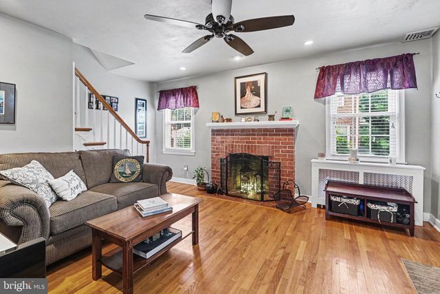 1707 LINCOLN DR, Camp Hill, PA 17011