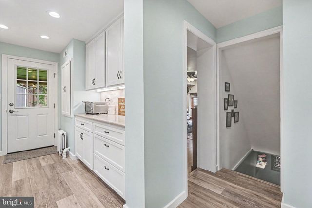 1707 LINCOLN DR, Camp Hill, PA 17011