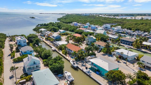 W 850 63rd Street Ocean, Marathon, FL 33050
