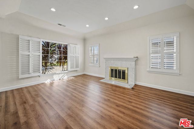 1453 S Durango Avenue, Los Angeles, CA 90035