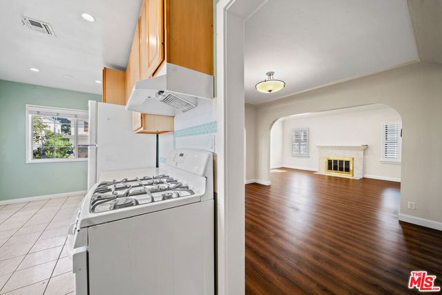 1453 S Durango Avenue, Los Angeles, CA 90035