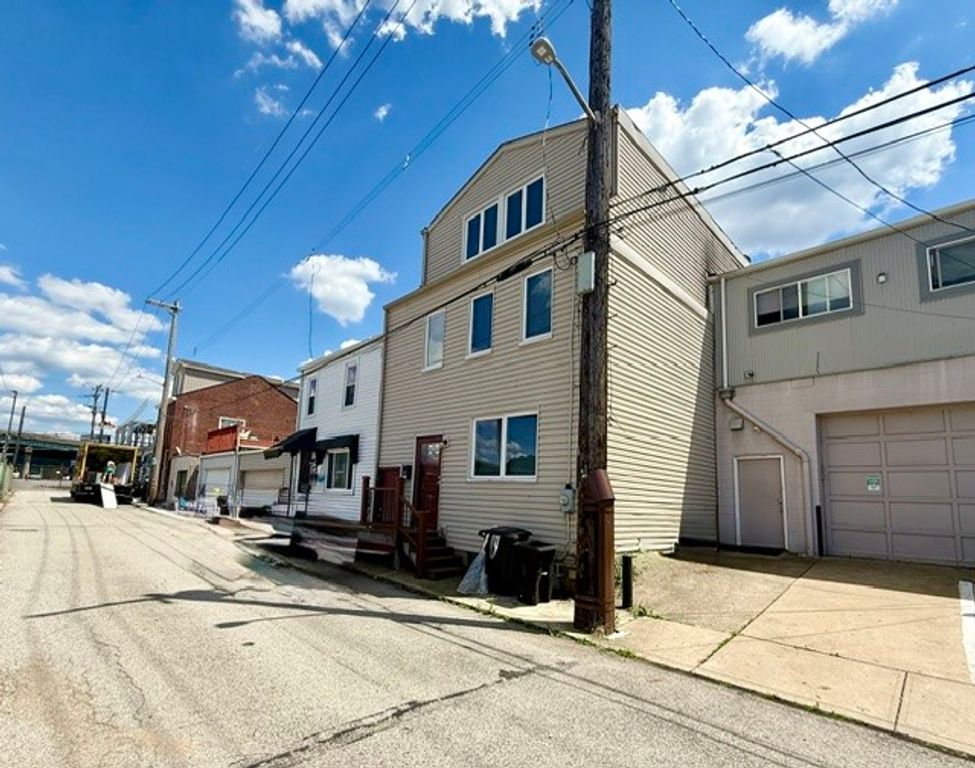 2118 Merriman Way, South Side, PA 15203