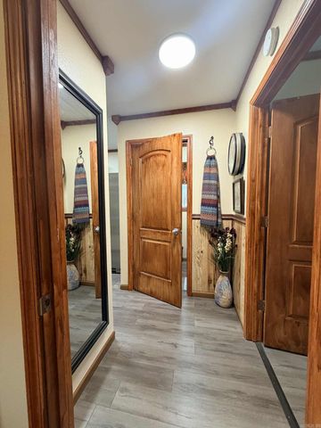 1381 E Hwy 330, Clinton, AR 72031