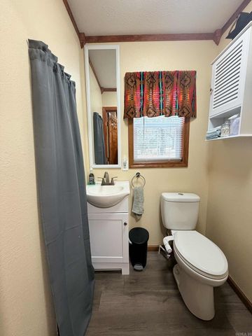 1381 E Hwy 330, Clinton, AR 72031