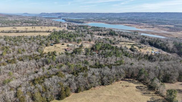 1381 E Hwy 330, Clinton, AR 72031