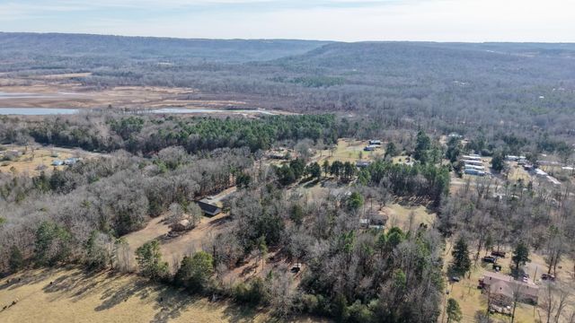 1381 E Hwy 330, Clinton, AR 72031