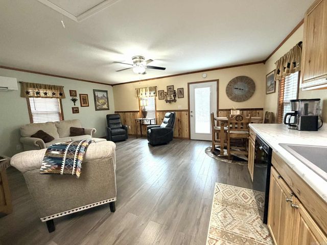 1381 E Hwy 330, Clinton, AR 72031