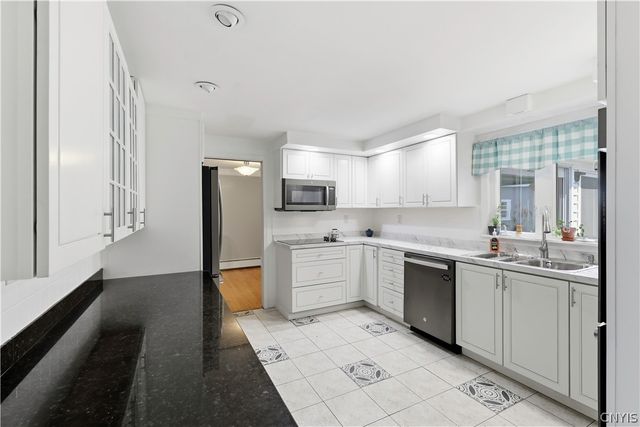 103 Oakridge Circle, Geddes, NY 13209