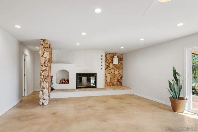 32337 Calle Codorniz, Valley Center, CA 92082