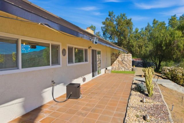 32337 Calle Codorniz, Valley Center, CA 92082