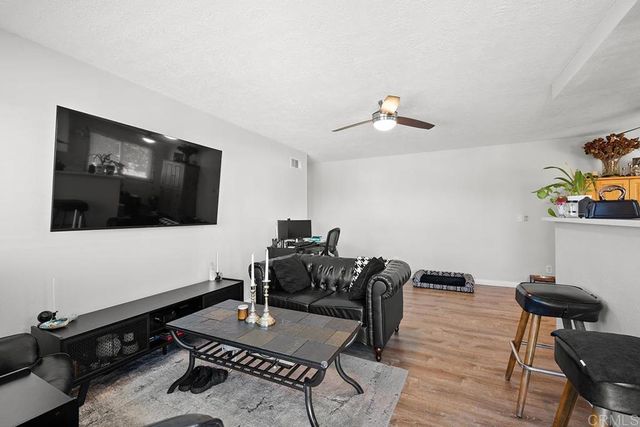 9842 Mission Greens 4, Santee, CA 92071