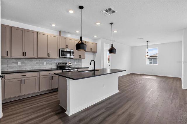 30134 EMERALD FOREST DRIVE, Mount Dora, FL 32757