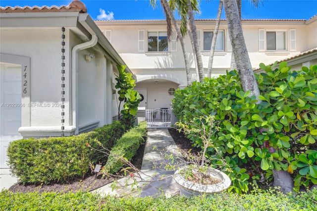 7426 SW 162nd Ct, Miami, FL 33193