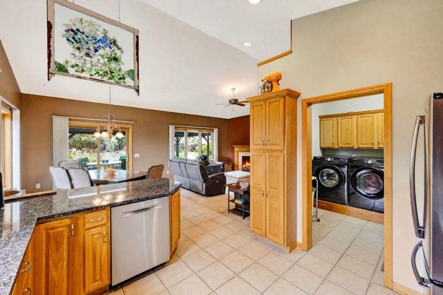647 Grandview Drive, Sun Prairie, WI 53590
