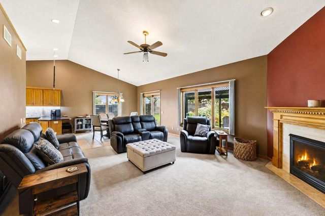 647 Grandview Drive, Sun Prairie, WI 53590