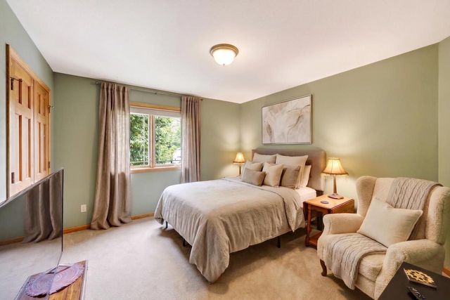 647 Grandview Drive, Sun Prairie, WI 53590
