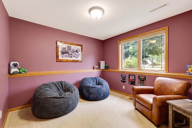 647 Grandview Drive, Sun Prairie, WI 53590