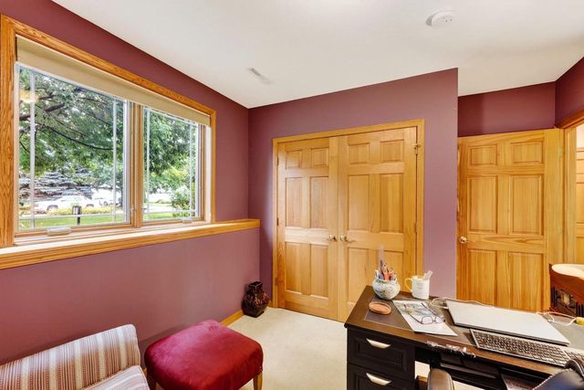 647 Grandview Drive, Sun Prairie, WI 53590