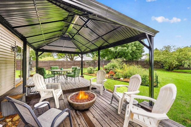 647 Grandview Drive, Sun Prairie, WI 53590
