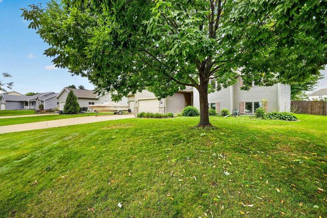 647 Grandview Drive, Sun Prairie, WI 53590